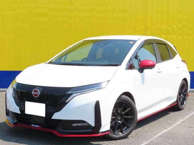 NISSAN AURA
