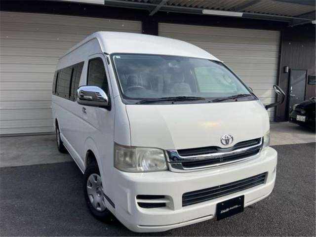 TOYOTA HIACE WAGON