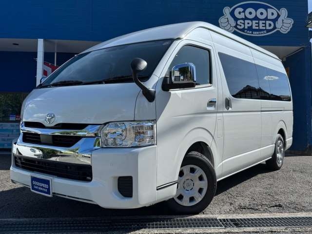 TOYOTA HIACE WAGON